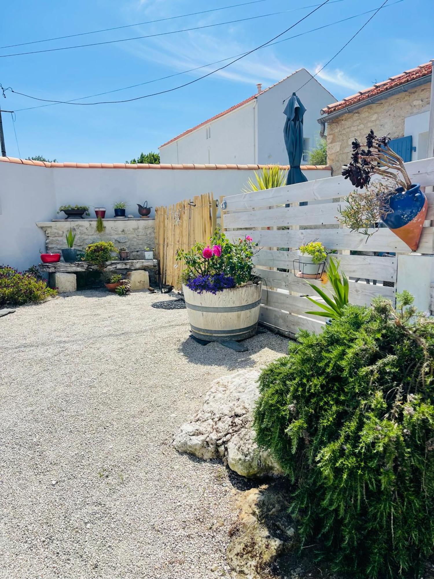 Clos Des Aigrettes -6 Gites De Charme Et Confort A 30M Du Port De La Cotinière Dış mekan fotoğraf