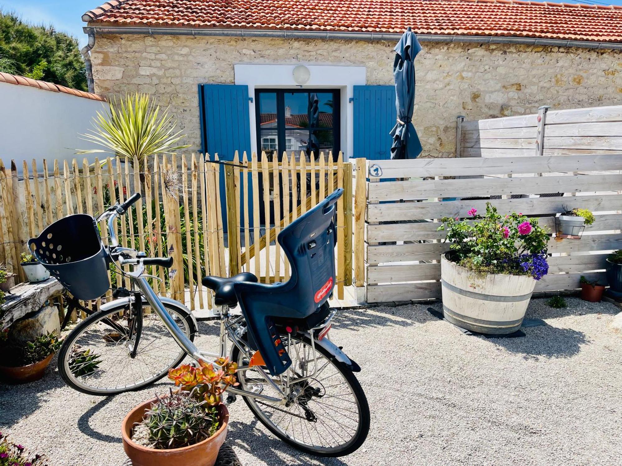 Clos Des Aigrettes -6 Gites De Charme Et Confort A 30M Du Port De La Cotinière Dış mekan fotoğraf